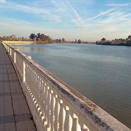 Habitacion Amplia Y Luminosa Coria del Río Exteriör bild